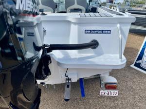 Quintrex 430 Fishabout 